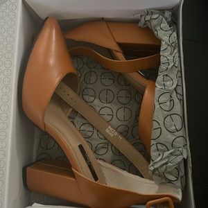 Size 11 women heels